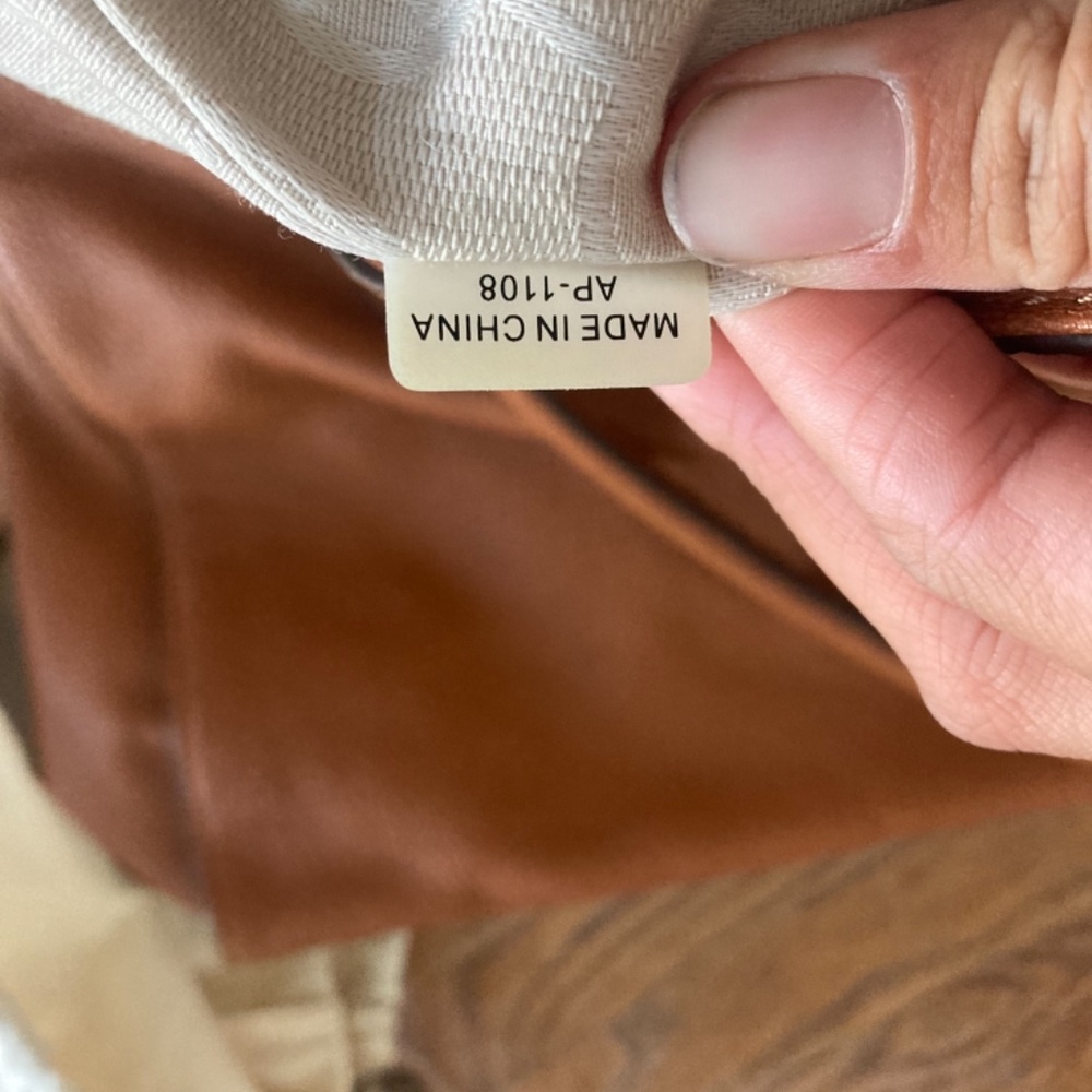 Michael Kors large purse - Picture 9 of 10